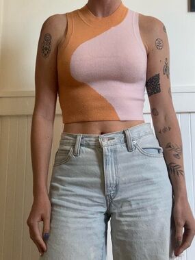 Wavy tank top